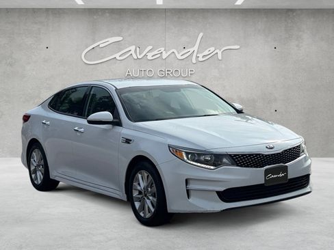 Used 2018 Kia Optima EX image 2
