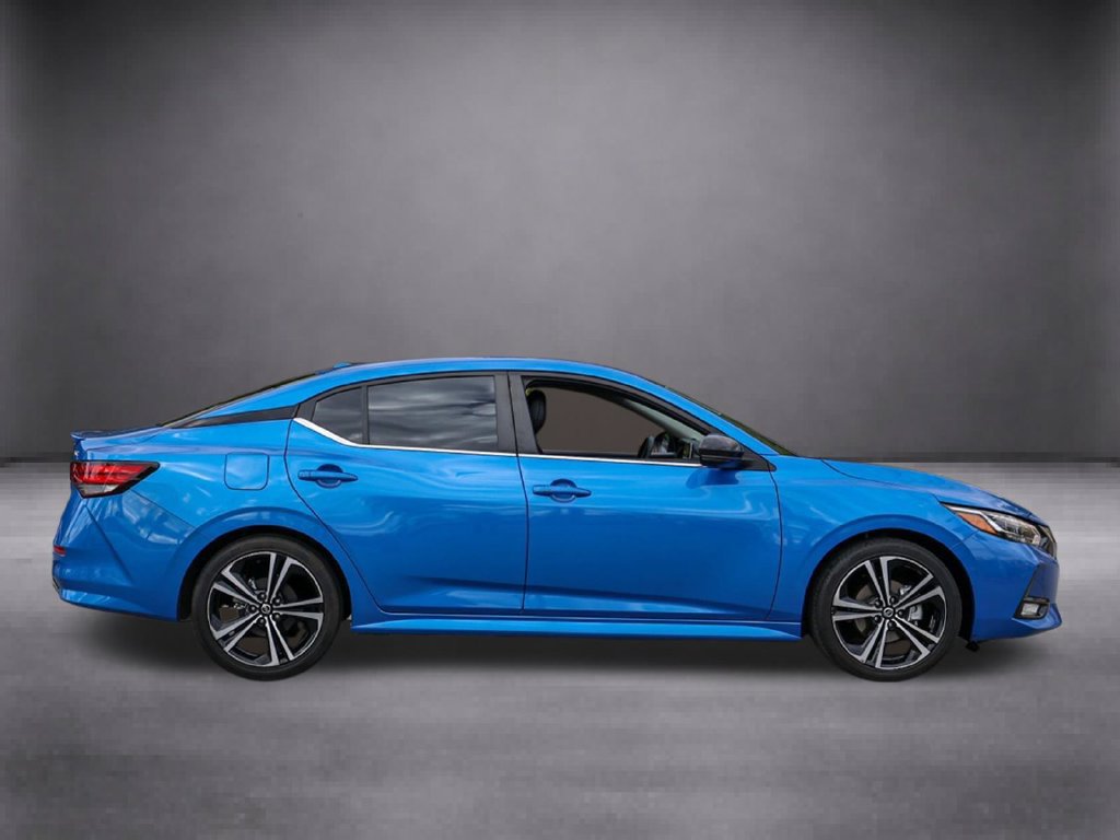 Used 2023 Nissan Sentra SR w/ SR Premium Package FWD image 3