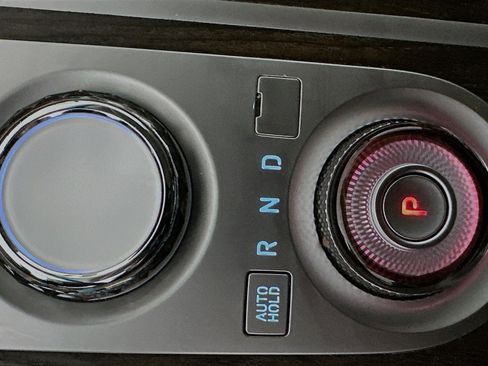 Used 2024 Genesis GV80 2.5T image 21