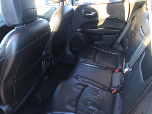 Used 2018 Jeep Compass Limited image 8