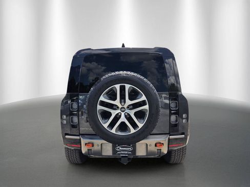 Used 2024 Land Rover Defender 110 X AWD/4WD image 6