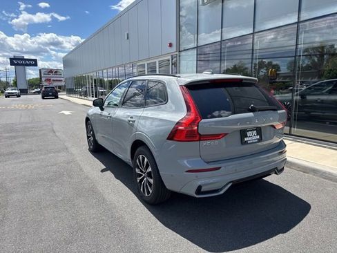 Used 2025 Volvo XC60 B5 Plus AWD/4WD image 3