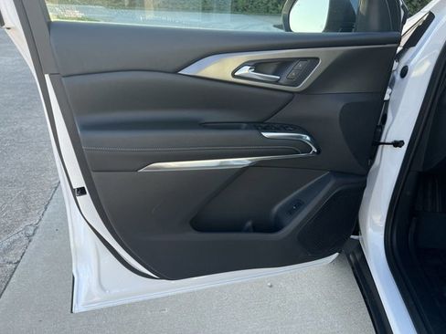 New 2026 Chevrolet Traverse LT w/ LPO, Floor Liner Package image 23