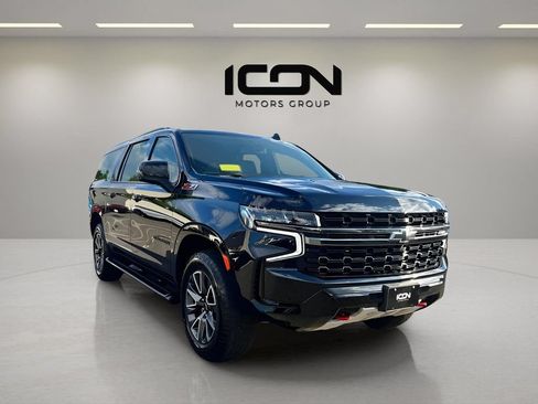 Used 2022 Chevrolet Suburban Z71 w/ Luxury Package AWD/4WD image 4