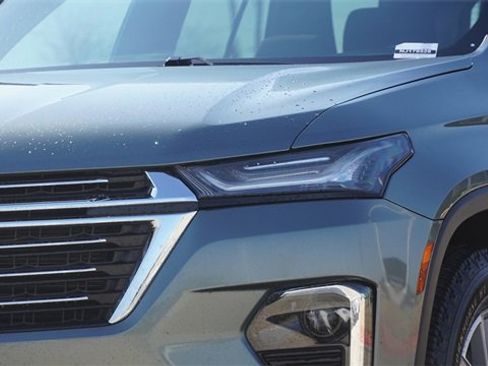 Used 2022 Chevrolet Traverse LT w/ LPO, Cargo Package image 4