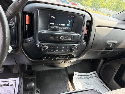 Used 2019 Chevrolet Silverado 2500 W/T AWD/4WD image 19