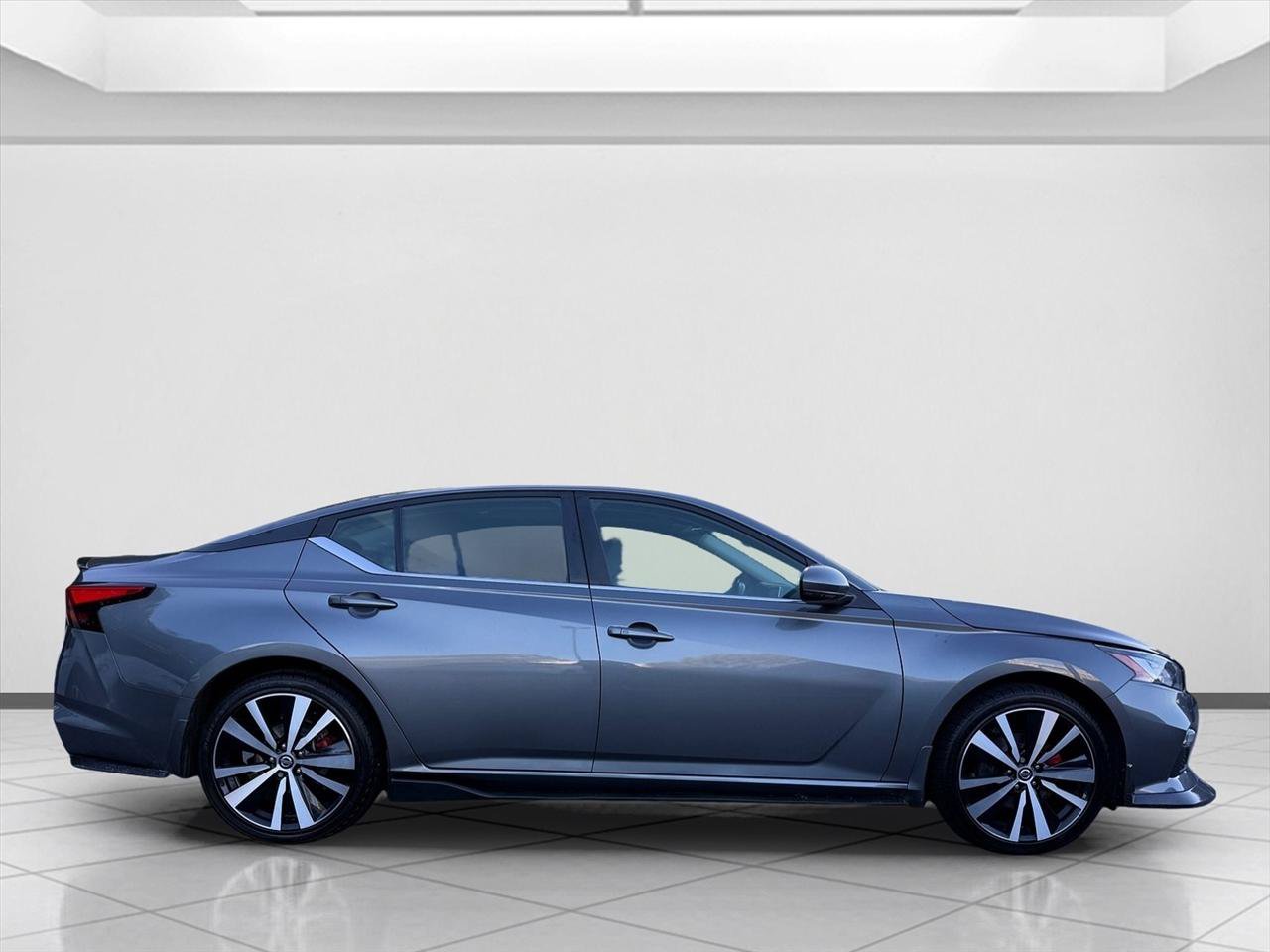 Used 2021 Nissan Altima 2.5 SR w/ SR Premium Package AWD/4WD image 6