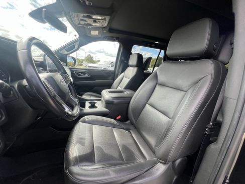 Used 2021 Chevrolet Tahoe Z71 w/ Rear Media and Nav Package image 16