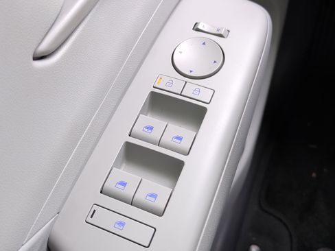 Certified 2024 Hyundai Kona SEL FWD image 13