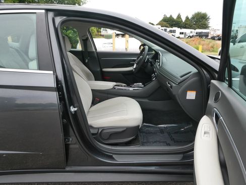 Used 2021 Hyundai Sonata Blue FWD image 23