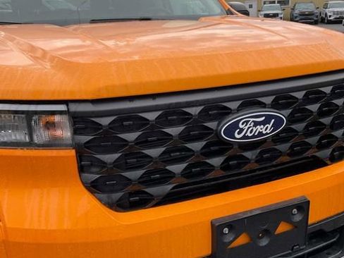 Used 2026 Ford Maverick XLT w/ XLT Luxury Package AWD/4WD image 11