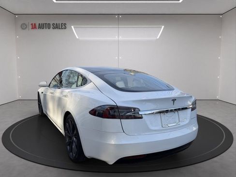 Used 2020 Tesla Model S AWD image 3