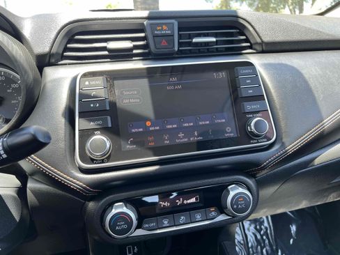 Used 2020 Nissan Versa SR FWD image 12
