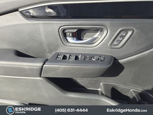 Certified 2025 Honda Pilot EX-L image 24