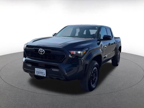 Used 2025 Toyota Tacoma TRD Off-Road image 7