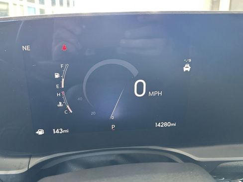 Certified 2024 Buick Envista Sport Touring w/ Convenience I Package image 41