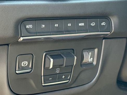 Used 2025 Cadillac Escalade Sport w/ Touring Package image 24