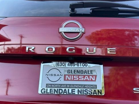 Used 2023 Nissan Rogue SV w/ SV Premium B Package AWD/4WD image 13