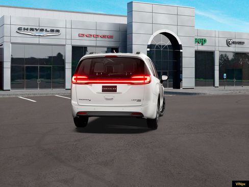 New 2027 Chrysler Pacifica Limited AWD/4WD image 14