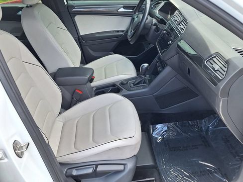 Used 2020 Volkswagen Tiguan SEL Premium R-Line AWD/4WD image 26