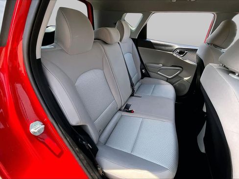 Used 2024 Kia Soul LX w/ Option Group 015 FWD image 19