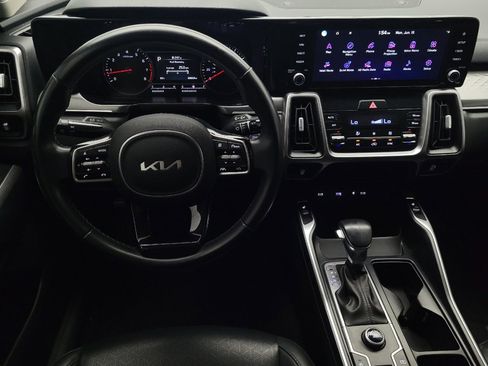 Used 2023 Kia Sorento S w/ Panoramic Sunroof Package FWD image 22