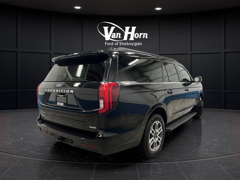 Used 2025 Ford Expedition Max Active AWD/4WD image 7