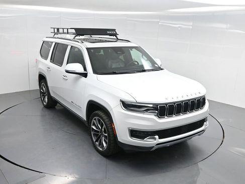 Used 2022 Jeep Wagoneer Series III w/ Premium Group I image 55