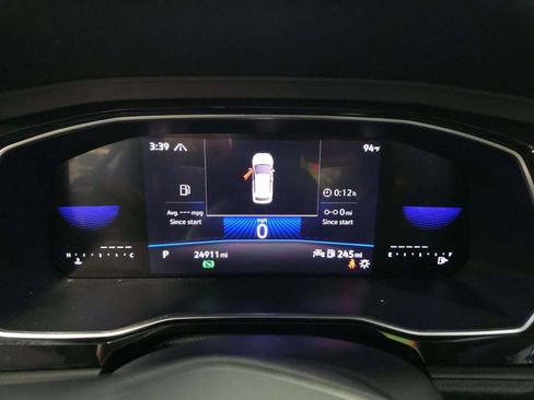 Used 2024 Volkswagen Jetta SE w/ Panoramic Sunroof Package FWD image 11