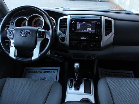 Used 2014 Toyota Tacoma 4x4 Double Cab image 19
