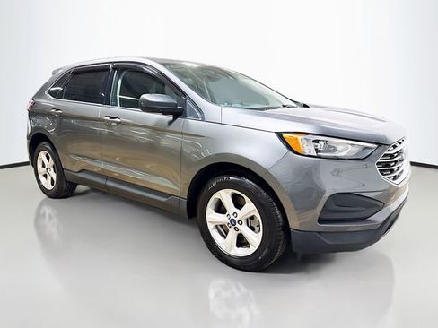 Used 2021 Ford Edge SE image 5