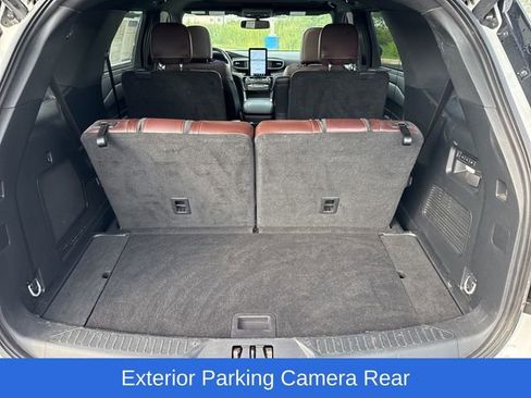 Used 2023 Ford Explorer Platinum w/ Technology Package image 13