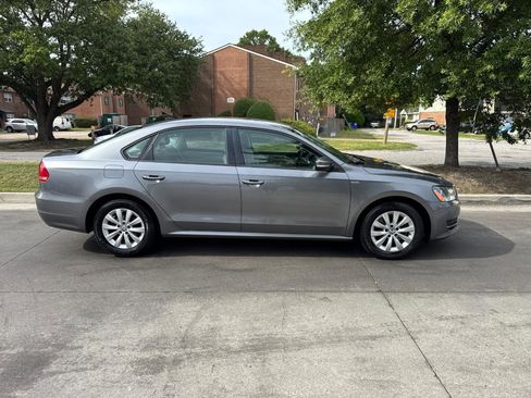 Used 2015 Volkswagen Passat 1.8T Wolfsburg Edition FWD image 8