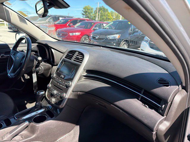 Used 2014 Chevrolet Malibu LT FWD image 21