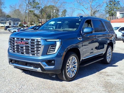 Used 2025 GMC Yukon Denali image 3