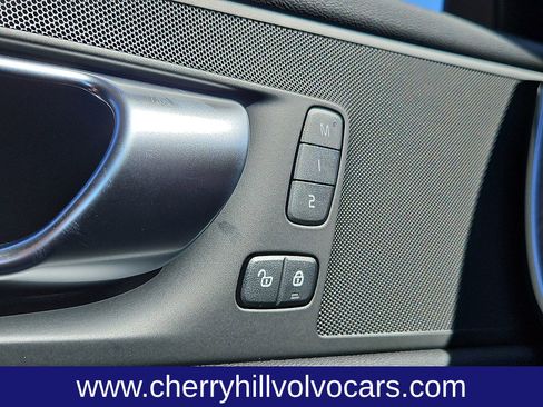 New 2026 Volvo XC60 B5 Plus w/ Protection Package Premier image 17