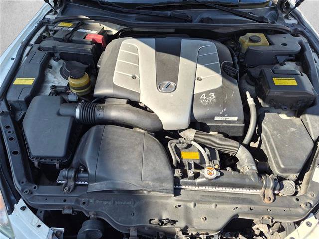 Used 2005 Lexus SC 430 Convertible RWD image 22