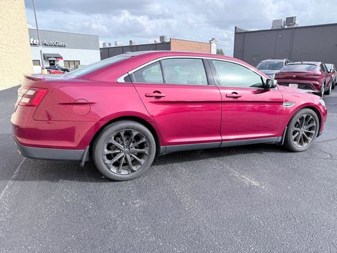 Used 2016 Ford Taurus Limited w/ Equipment Group 301A image 5