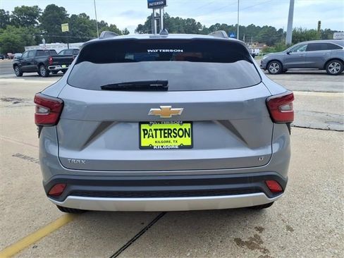 New 2026 Chevrolet Trax LT w/ Driver Confidence Package image 3