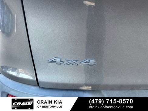 Used 2018 Jeep Cherokee Trailhawk w/ Comfort/Convenience Group image 13