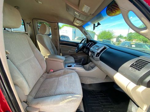 Used 2008 Toyota Tacoma PreRunner image 8
