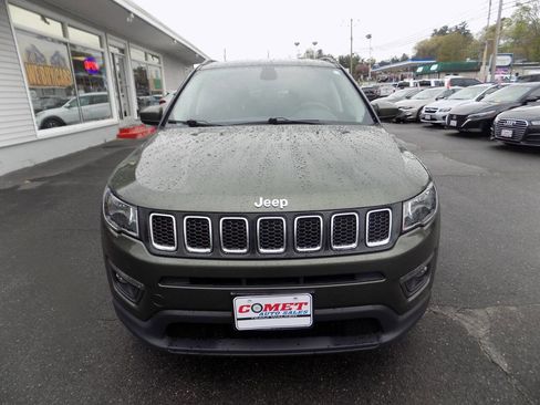 Used 2019 Jeep Compass Latitude w/ Cold Weather Group AWD/4WD image 10
