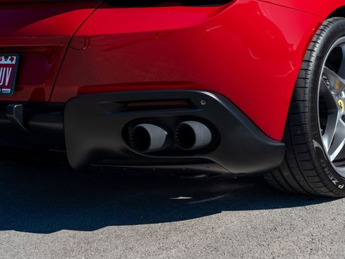Used 2022 Ferrari Roma RWD image 38
