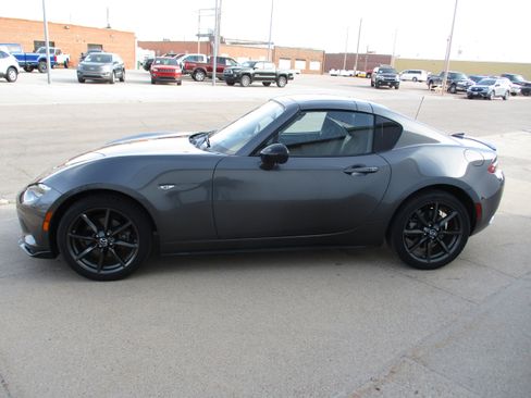 Used 2017 MAZDA MX-5 Miata RF Club image 4