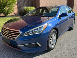 Used 2017 Hyundai Sonata SE image 1