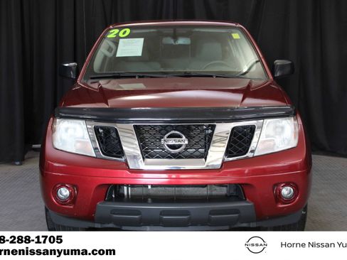 Used 2020 Nissan Frontier SV RWD image 2