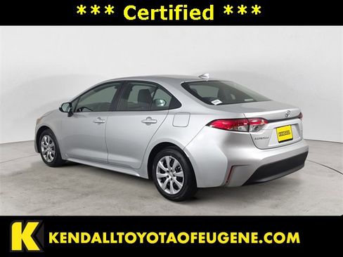 Certified 2025 Toyota Corolla LE image 3