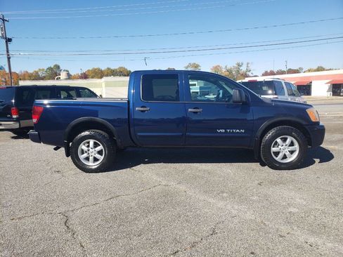 Used 2010 Nissan Titan PRO-4X w/ Pro-4x Premium Utility Pkg image 3