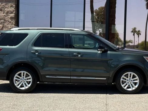 Used 2016 Ford Explorer XLT w/ Equipment Group 202A FWD image 14