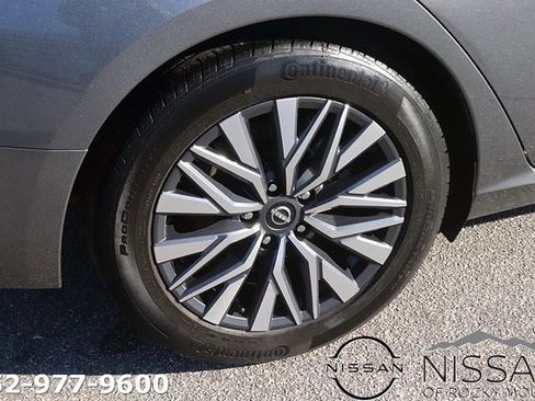 Certified 2024 Nissan Altima 2.5 SV image 7